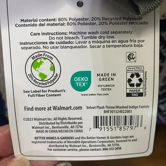 Better Homes And Gardens Blue and White Velvet Sherpa Throw - Picture 3 of 4